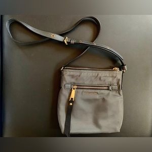 MARC JACOBS : Trooper Nylon Crossbody Bag